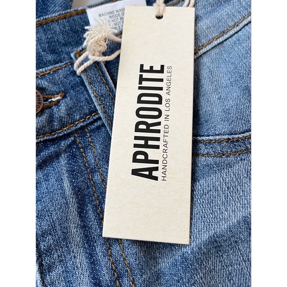 Aphrodite Juniors Distressed Denim  Jeans - Picture 8 of 10